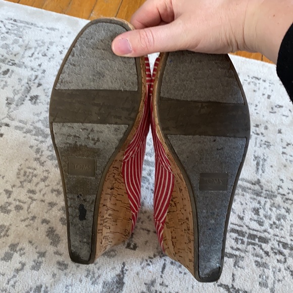 TOMS Wedge Heels - Picture 4 of 4
